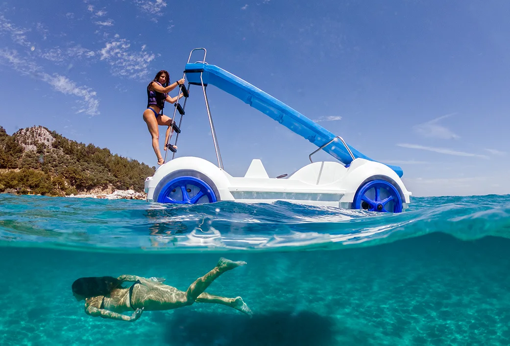 pedalo